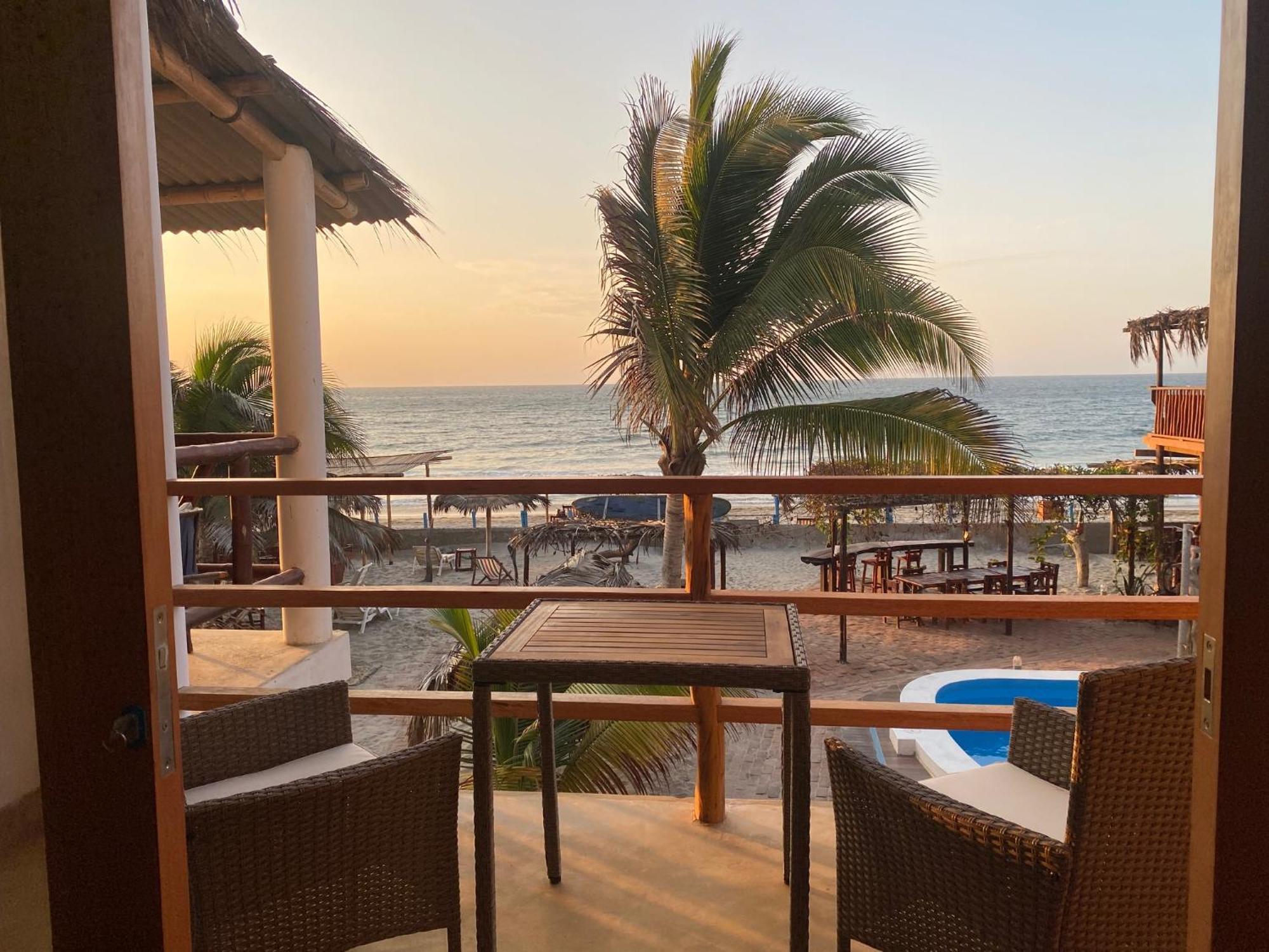 Blue Ocean Hotel Mancora Exterior photo